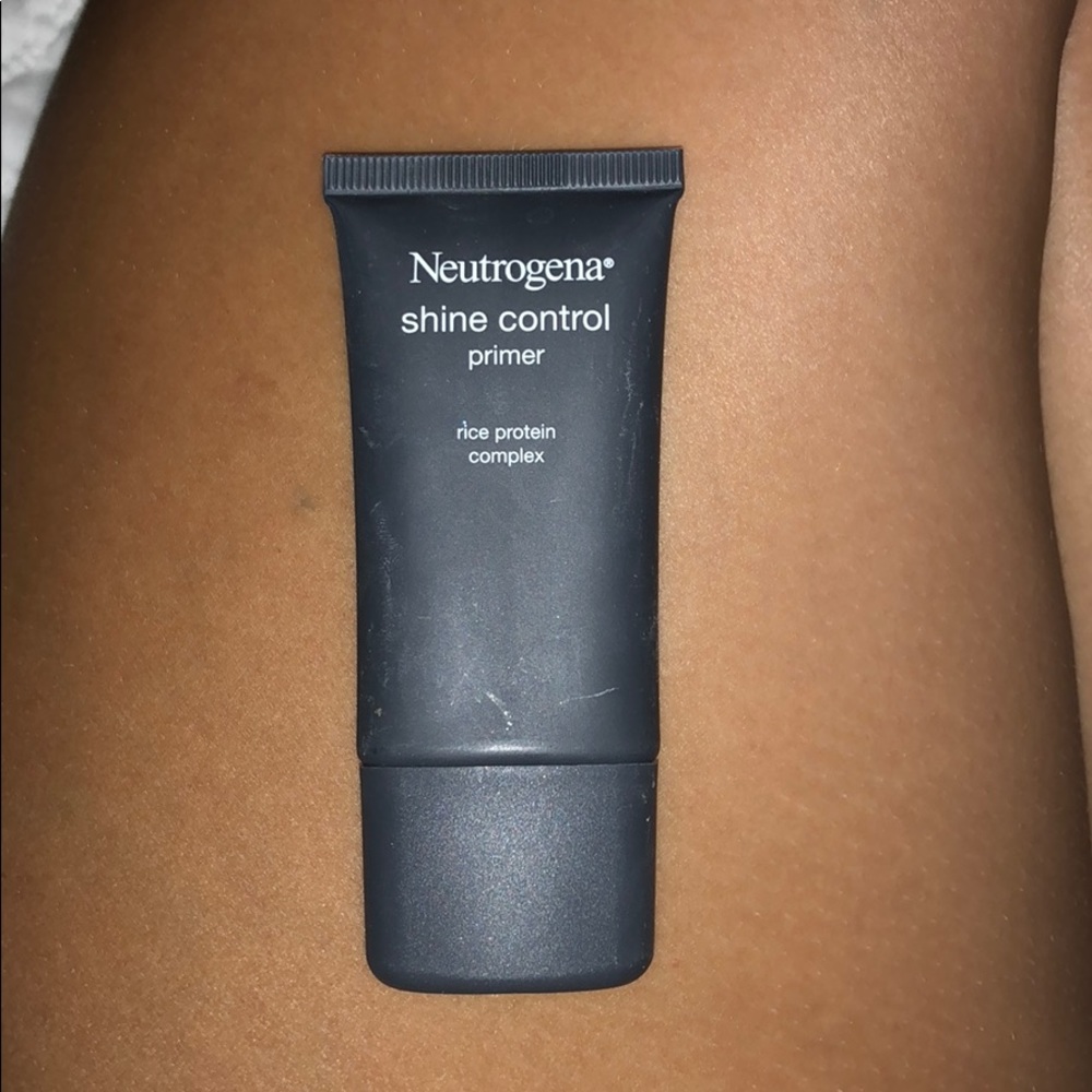 Neutrogena Shine Control Primer